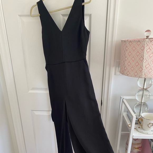 (Sold) Brand New Aritzia Jumpsuit (tags attached) - Picture 2 of 7